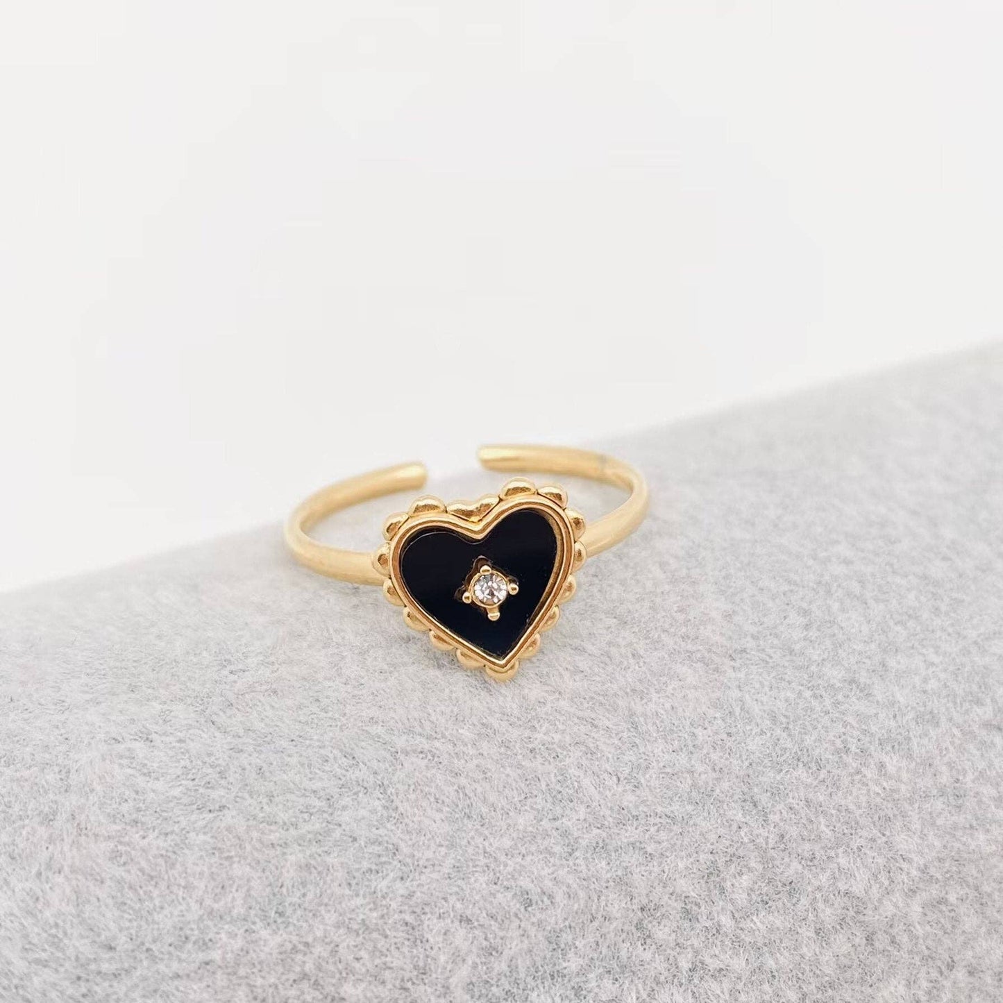 Heart Shaped & Clover 18K Gold Plated Ring - FGS: White four-leaf clover